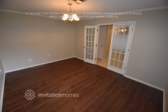 Photo - 11840 69th Way