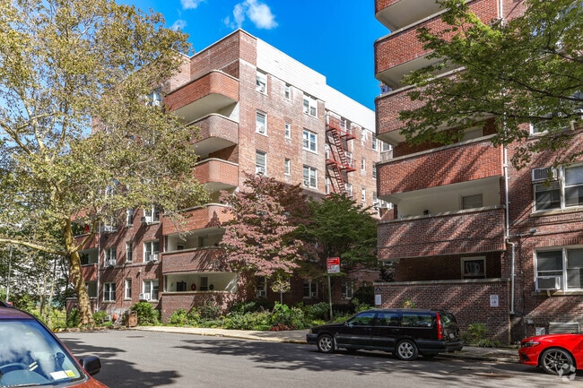 Terrace Gardens Plaza - Terrace Gardens Plaza