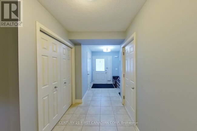 Photo - 2145 N Routledge Park