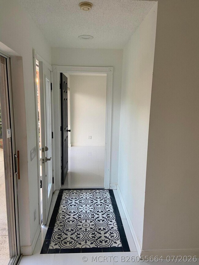 Photo - 2102 Appleton Ct