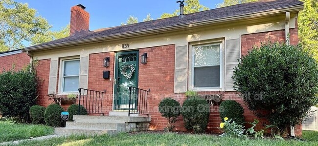 Photo - 839 Henry Clay Blvd