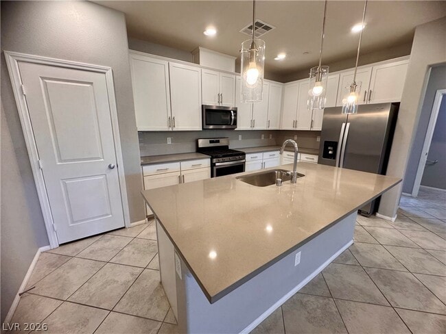 Building Photo - 2848 Alenga St