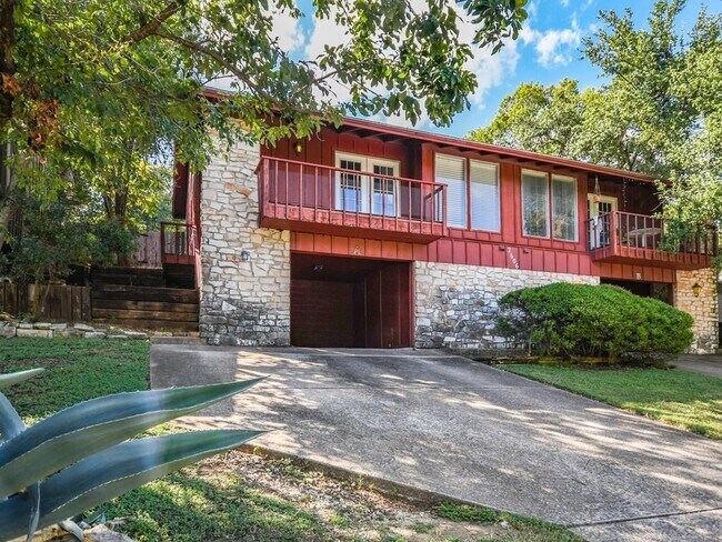 Building Photo - 2606 Carnarvon Ln