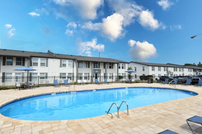 Swimming Pool with Sundeck