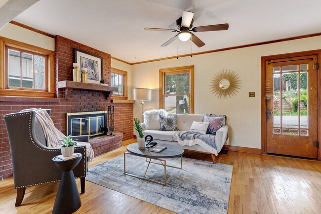 Photo - 28 Fountain Pl