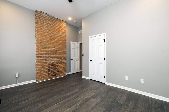 60 Clark Pl Unit 60