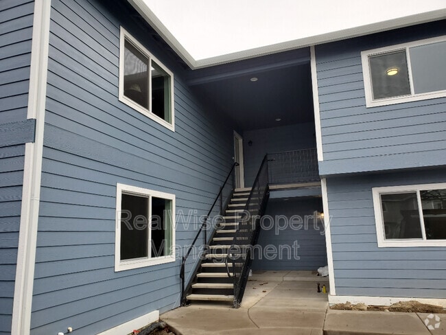 Building Photo - 220 Cheryl Ln Unit 1 Rental