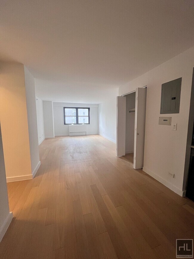 East 39th Street - East 39th Street Apartment Unit 17B
