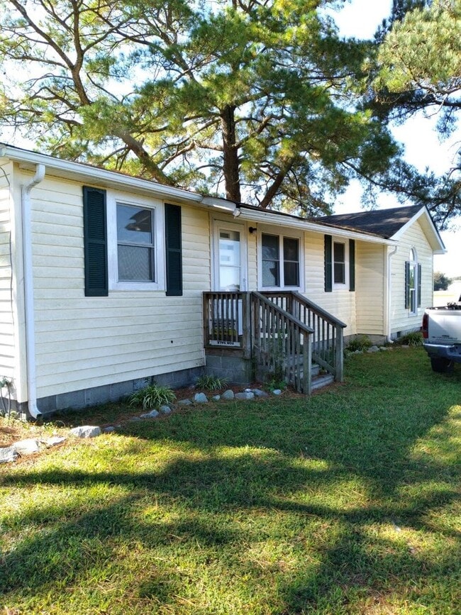 Building Photo - 116 Cooper Rd