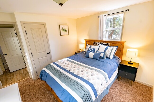 Photo - 220 Burland Dr