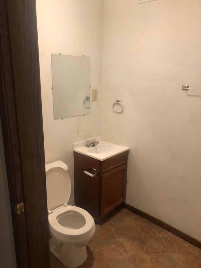 Photo - Large 4 Bedroom 2 bath