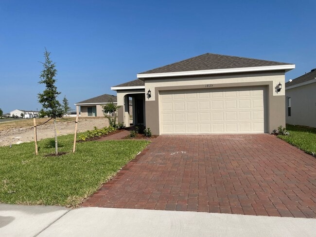 Building Photo - Brand New 4 bedroom 2 bath home - corner lot