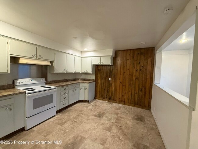 Photo - 457 Madison Ave