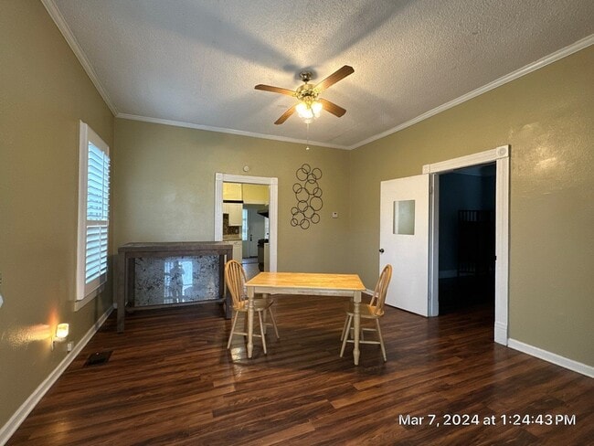 Photo - 32 N Cooper St