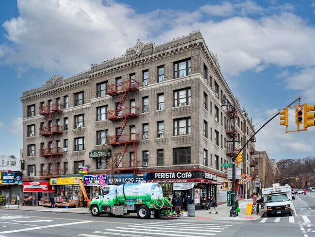 Photo - 156-158 Dyckman St Apartments