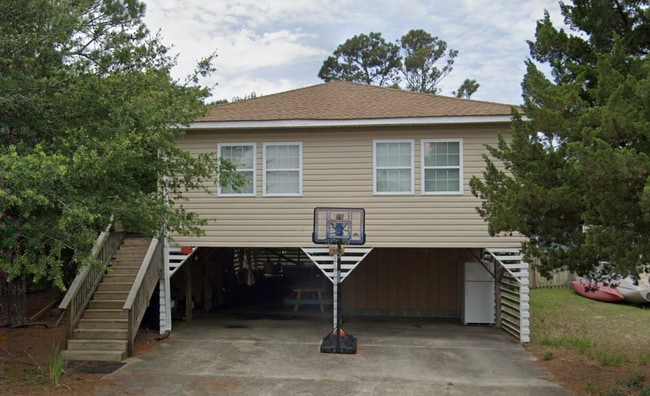 Photo - 2012 Newport News St House