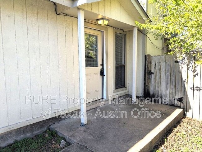 Photo - 1102 Woodlief Trail