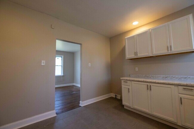 Photo - Stylish, Updated & Ready to Call Home Unit 1