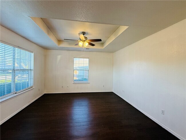 Photo - 10 Holly Dr