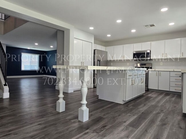 Photo - 10001 Ranch Hand Ave