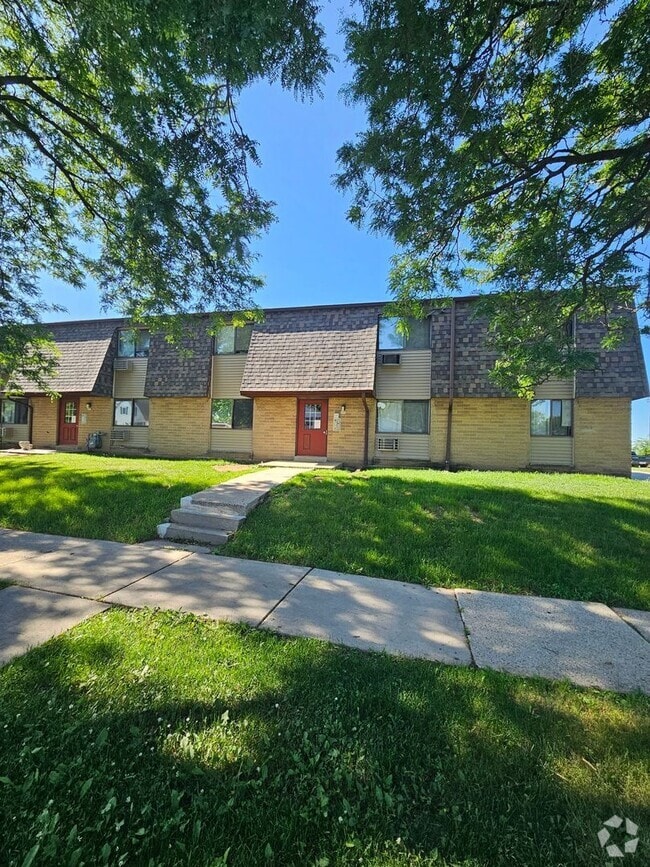 Building Photo - 333 Coolidge Ave Rental