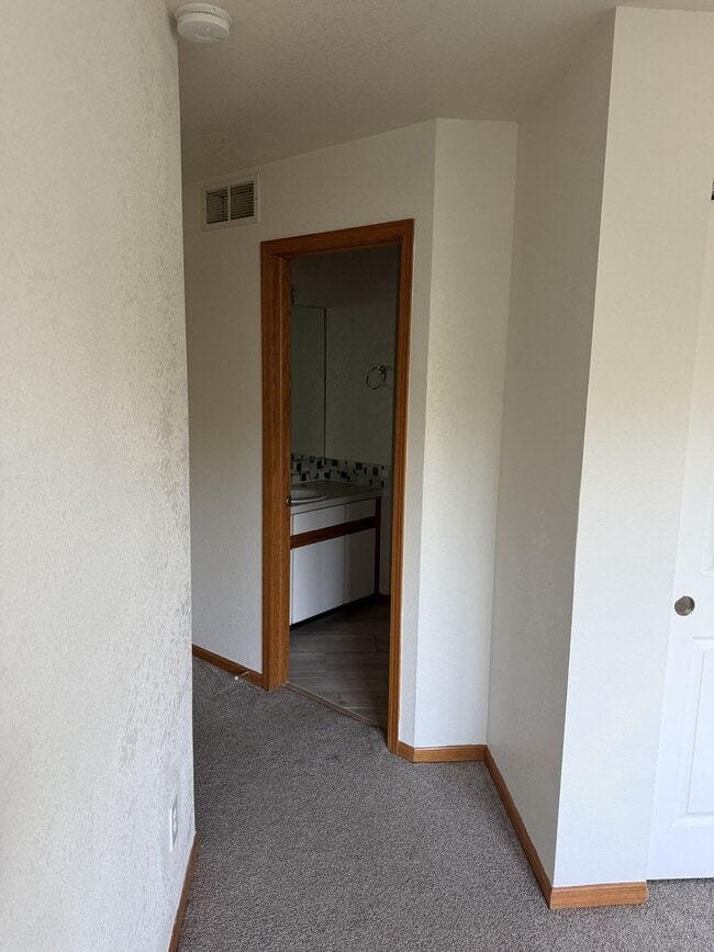 Photo - 1637 Westbridge Dr