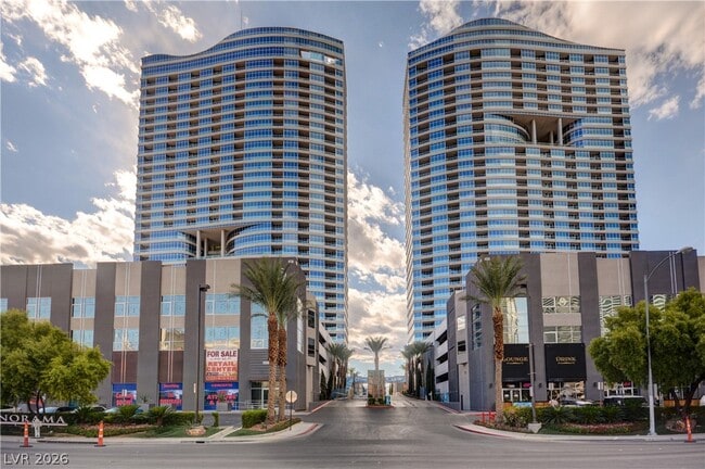 Building Photo - 4575 Dean Martin Dr Unit 806