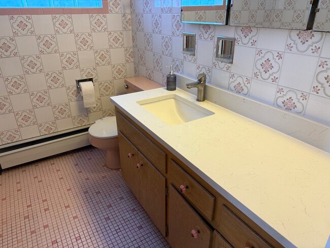 Photo - 1920 W 34th Pl Unit 2nd floor apartment