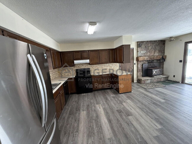 Photo - 8797 Morse Lake Ave SE