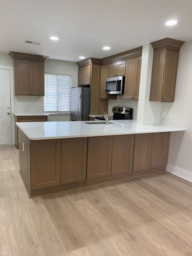 Photo - Completely Renovated 2 Bedroom 2 Bath Park Place Condo