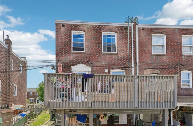 Photo - 1131 Fanshawe St