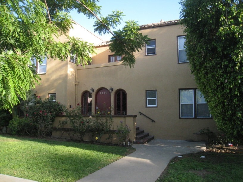 Frente de la propiedad - Sunfield Properties