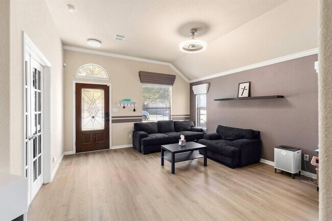 Photo - 20921 Windmill Ridge St