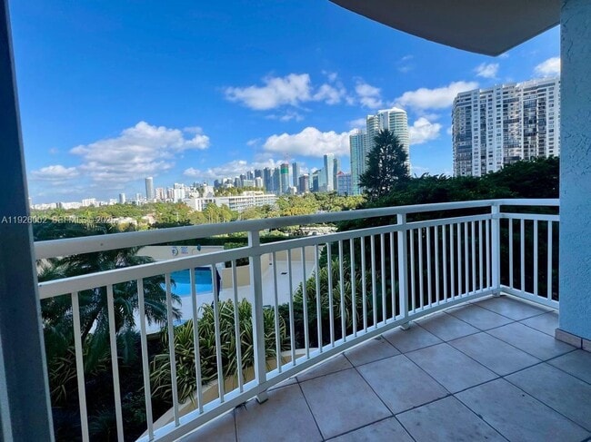 Building Photo - 2475 Brickell Ave Unit 703