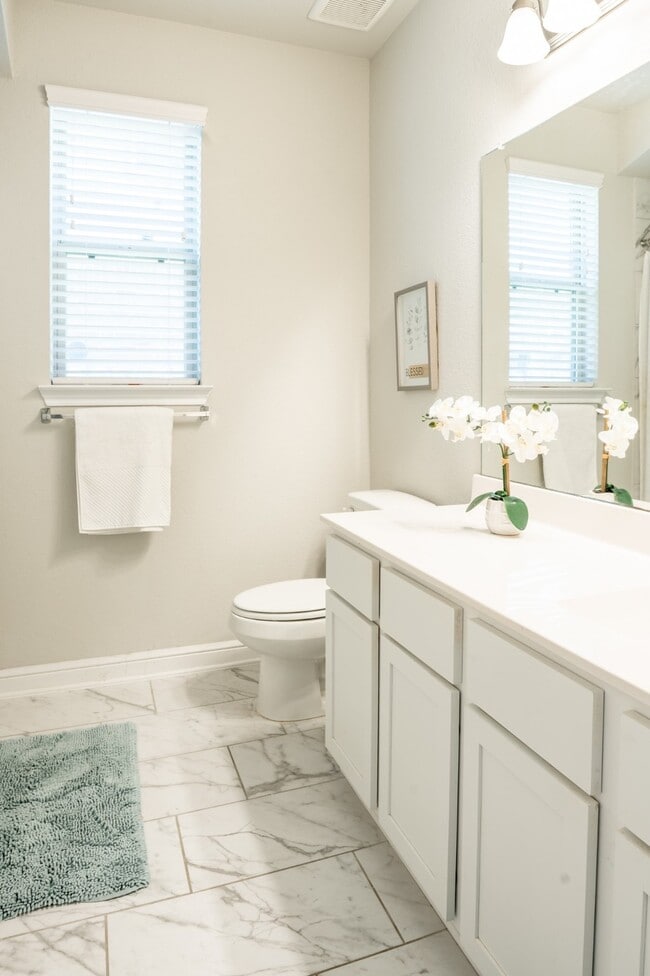 Photo - 1720 Daylight Lk Dr