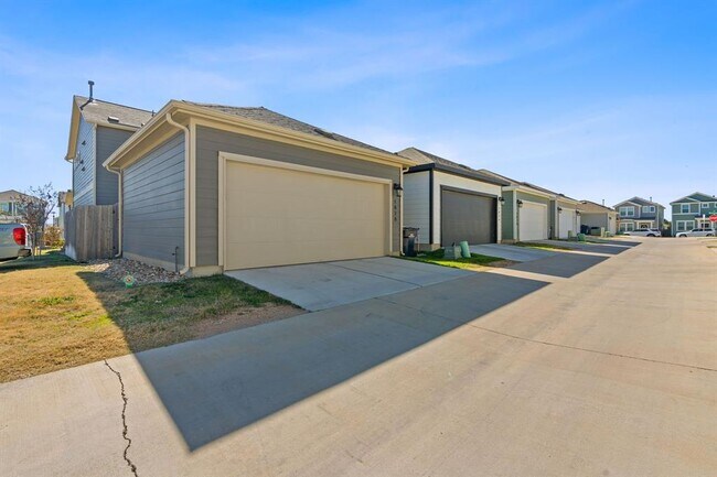 Photo - 1828 Arendale Dr
