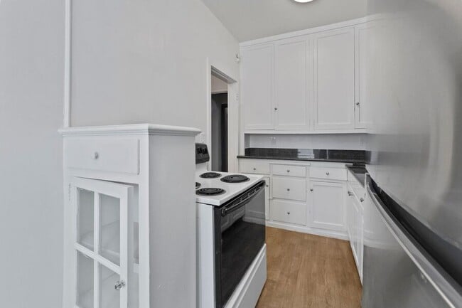 Photo - 1856 Spruce St Unit 06