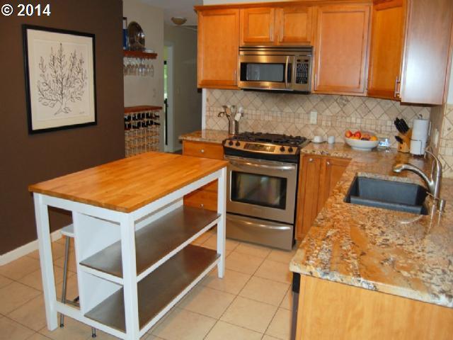 Photo - 9940 SW Terwilliger Blvd