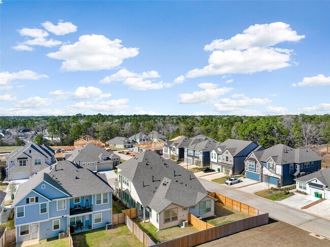 Photo - 607 Silver Pear Ct