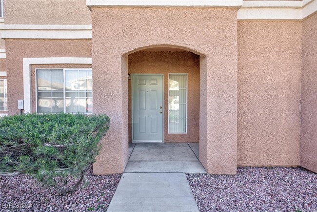 Photo - 10525 Pine Glen Ave