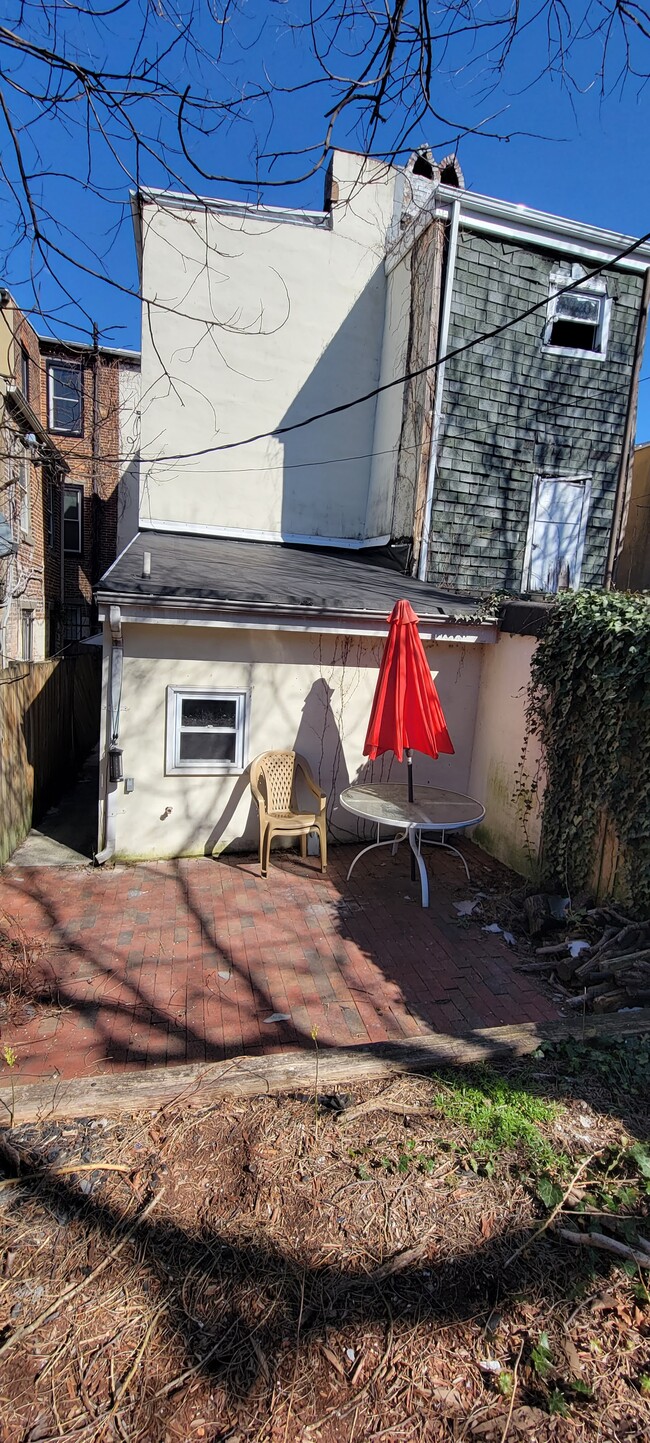 Photo - 926 S Hanover St