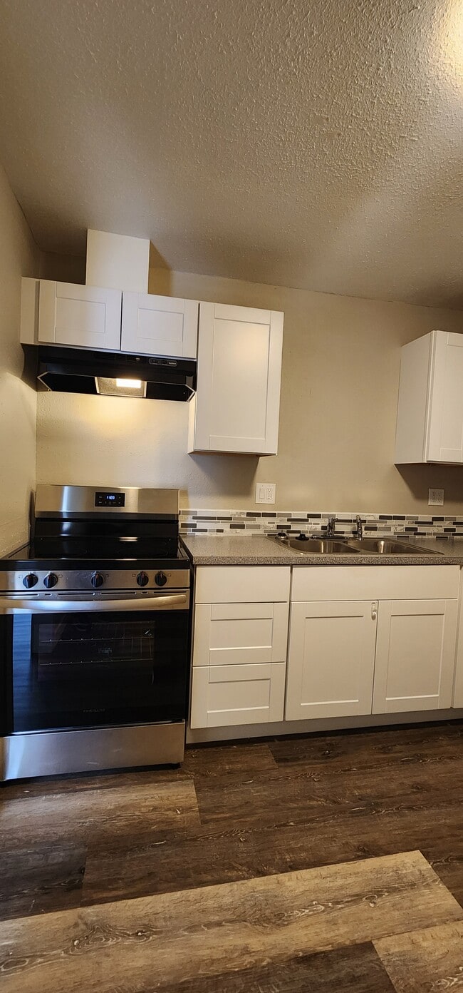 1250 NW 29th St