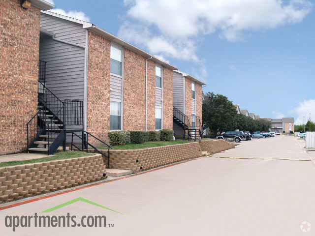 Solarium Apartments For Rent In Greenville Tx Forrent Solarium Greenville Apartments