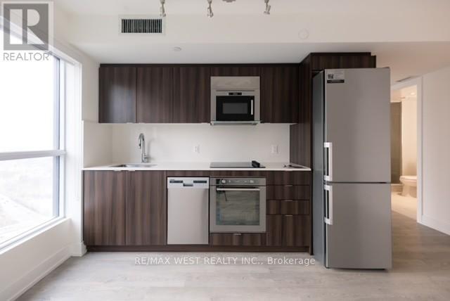 Photo - 5 Mabelle Ave Unit 2734