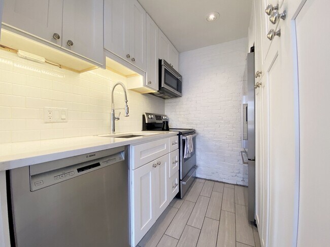 Photo - 363 Marlborough St Unidad 8