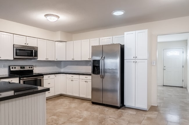 Photo - 2706 E Dahlia Dr