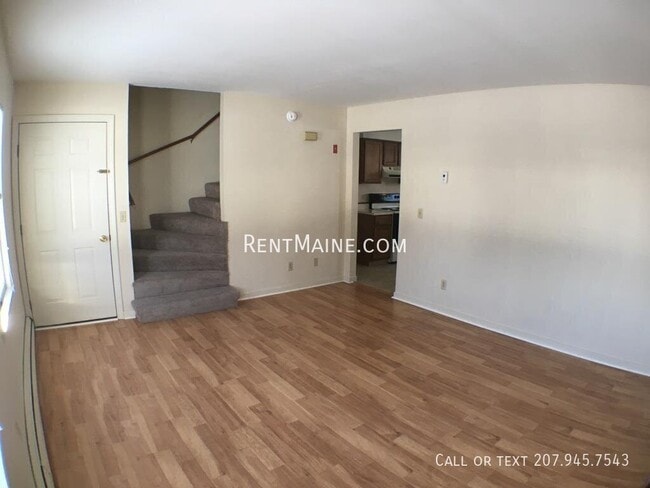 114 Main Rd S Unit B