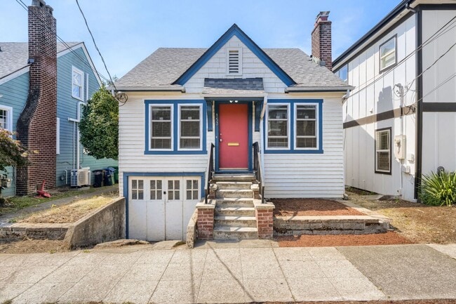 Photo - 153 18th Ave