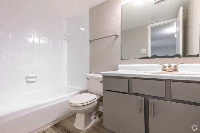 3BR, 3BA - Bathroom