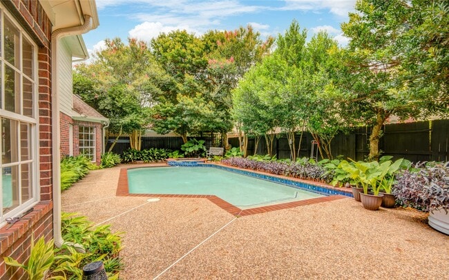 Photo - 3902 Lyndhurst Pl